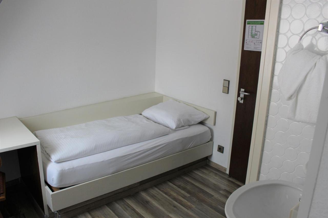 Hotel Ulmer Spatz المظهر الخارجي الصورة