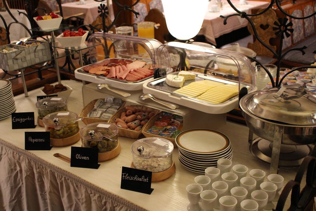 Hotel Ulmer Spatz المظهر الخارجي الصورة